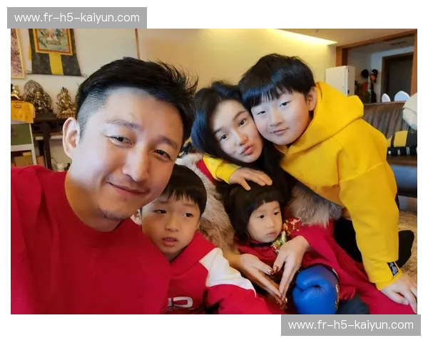 拳坛之巅的宿命重逢:邹市明vs坤比,一场关于中国力量的终极定义